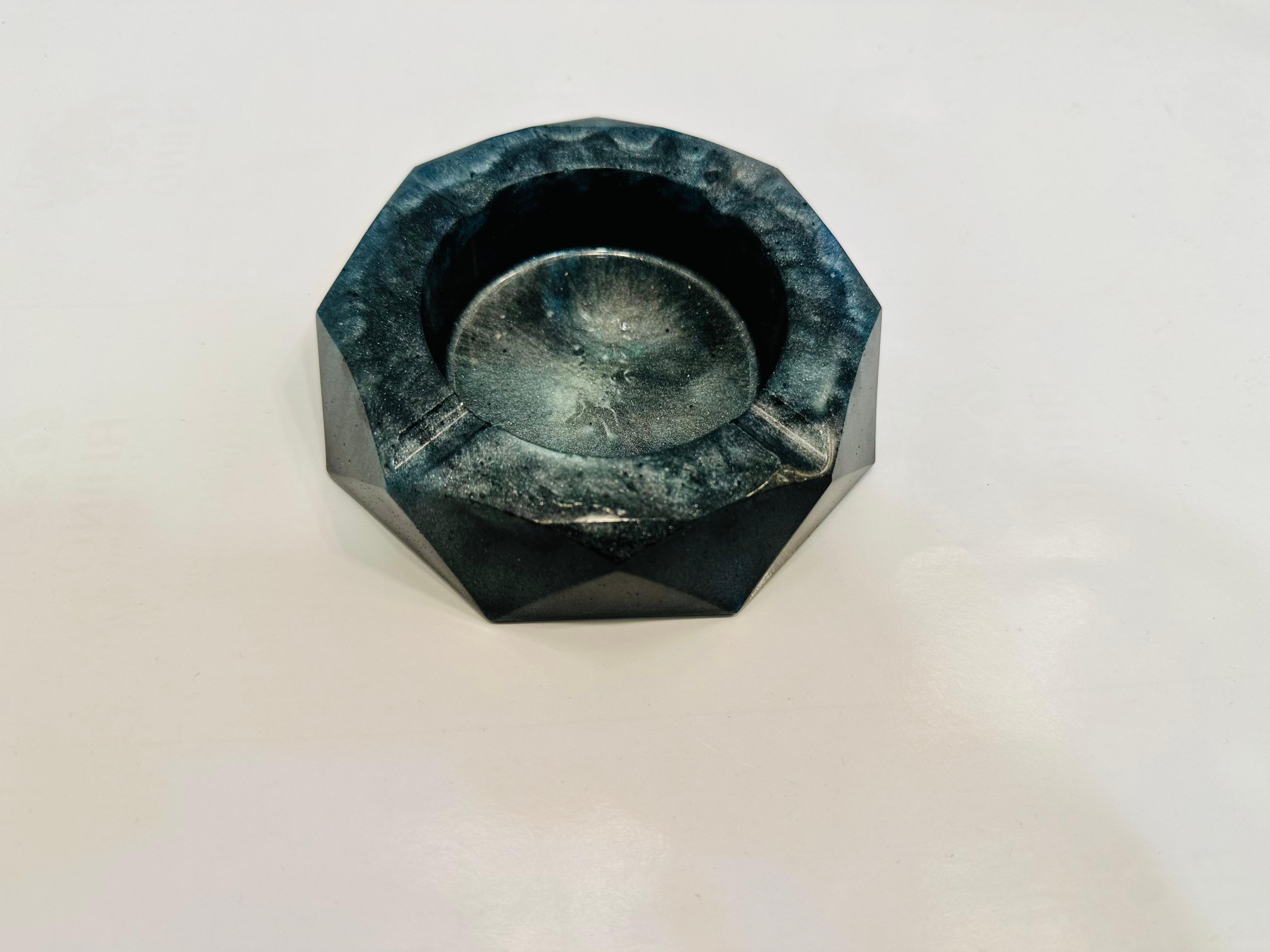 Resin Round Ashtray - Resin Art Products