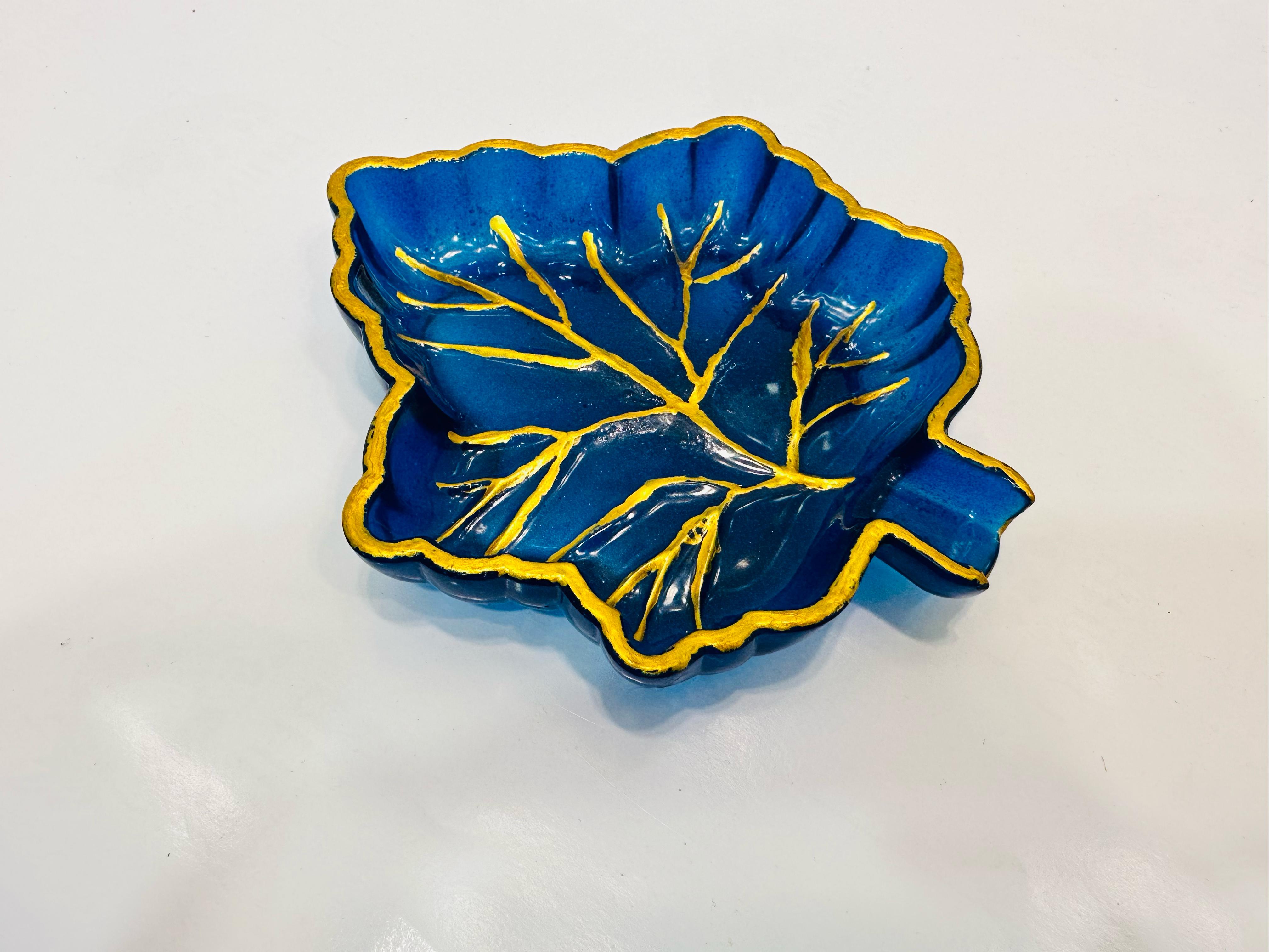 Maple Leaf Small Tray - Resin Art Products