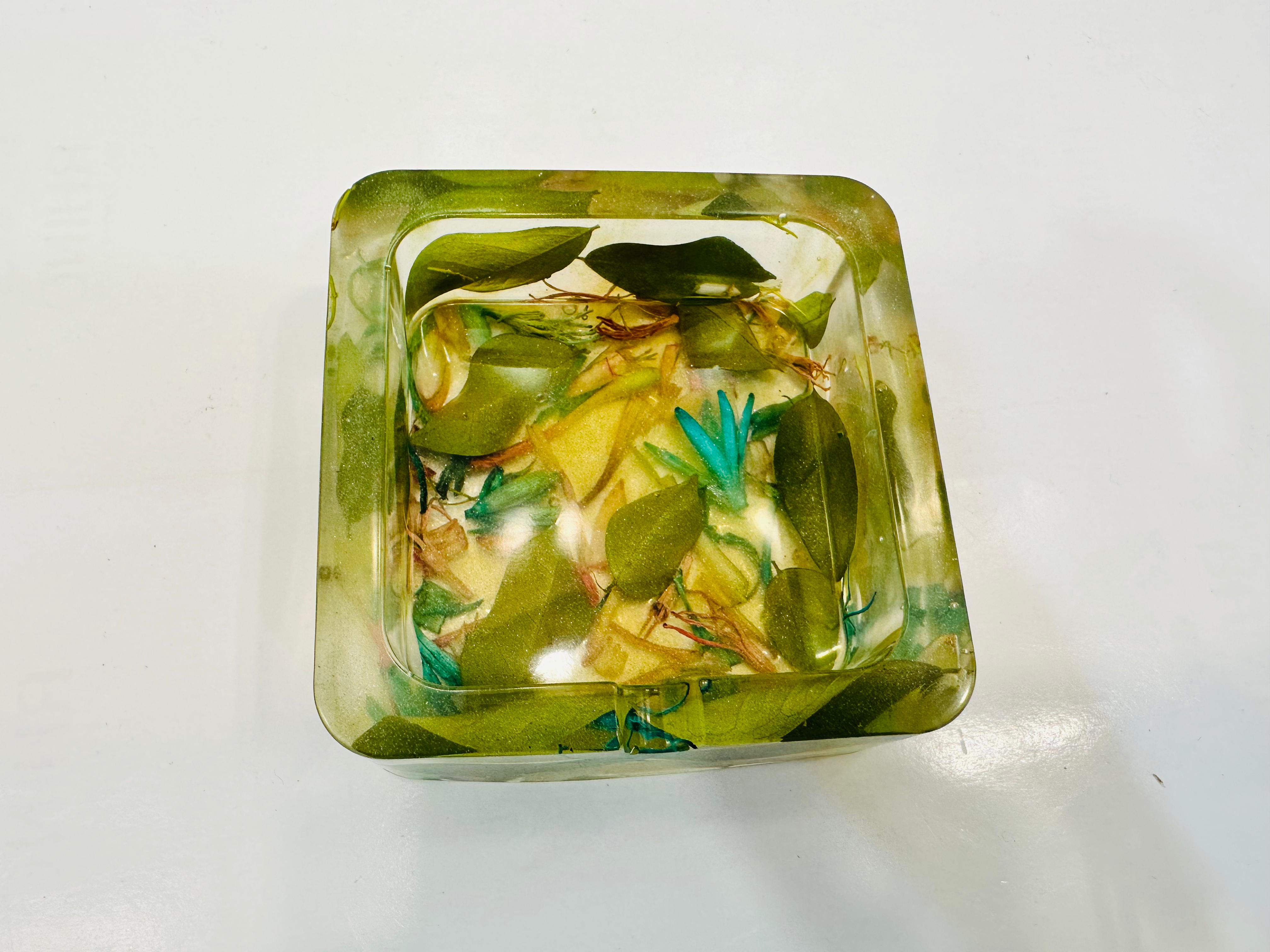 New Stylish Ashtray - Resin Art Products